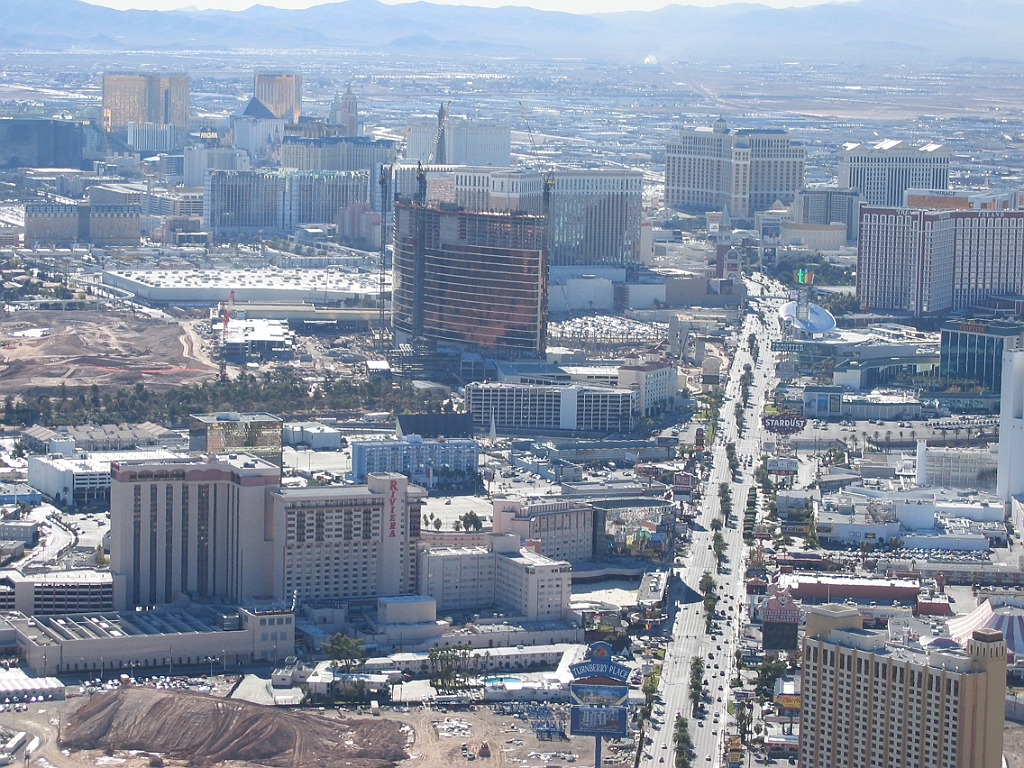 025 Vue de Stratosphere de jour.jpg